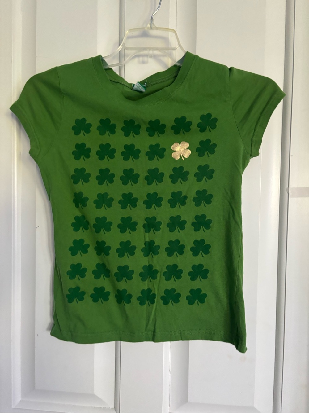 Shamrock Girls' Green Clover Graphic Tee Small
